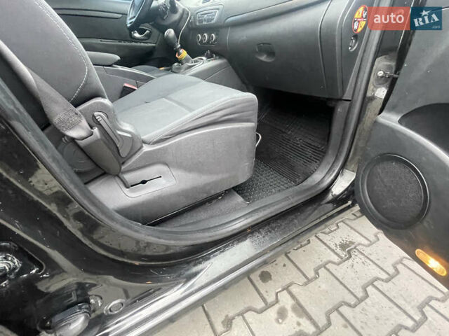 Черный Рено Гранд Сценик, объемом двигателя 1.46 л и пробегом 320 тыс. км за 6000 $, фото 16 на Automoto.ua