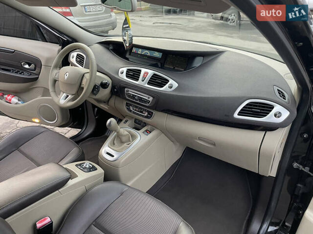 Черный Рено Гранд Сценик, объемом двигателя 1.4 л и пробегом 208 тыс. км за 6000 $, фото 10 на Automoto.ua