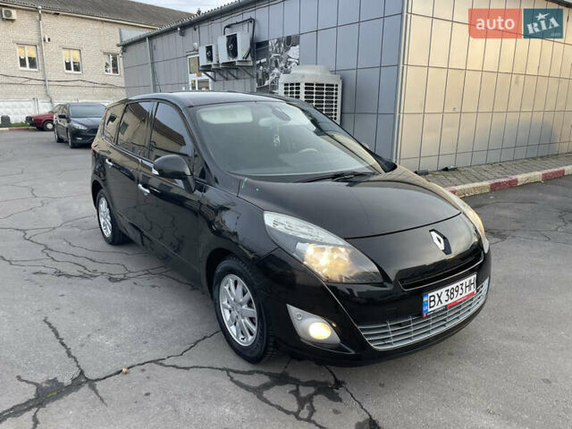 Черный Рено Гранд Сценик, объемом двигателя 1.4 л и пробегом 208 тыс. км за 6000 $, фото 4 на Automoto.ua