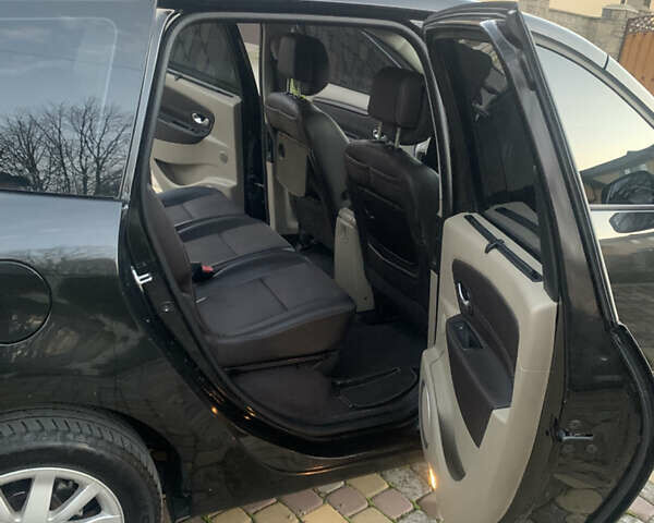 Черный Рено Гранд Сценик, объемом двигателя 1.4 л и пробегом 198 тыс. км за 5700 $, фото 17 на Automoto.ua