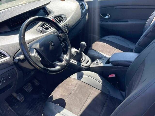 Черный Рено Гранд Сценик, объемом двигателя 1.9 л и пробегом 234 тыс. км за 7850 $, фото 12 на Automoto.ua