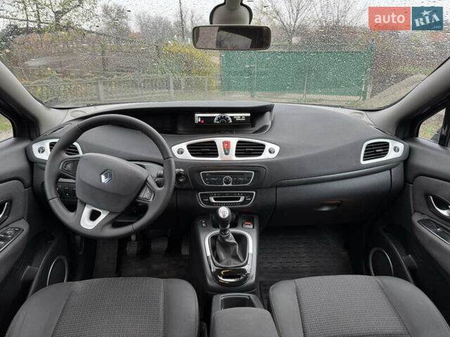 Черный Рено Гранд Сценик, объемом двигателя 1.46 л и пробегом 318 тыс. км за 6550 $, фото 9 на Automoto.ua