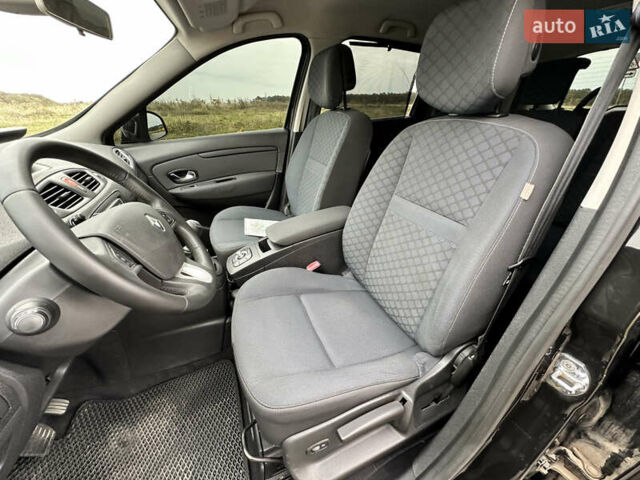 Черный Рено Гранд Сценик, объемом двигателя 1.9 л и пробегом 253 тыс. км за 7999 $, фото 58 на Automoto.ua