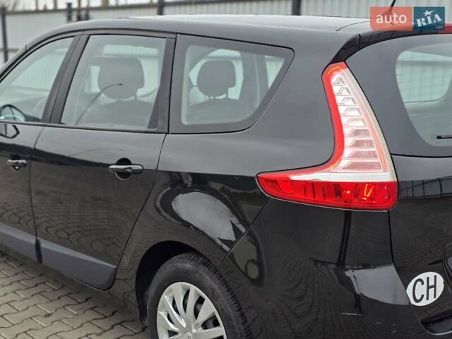 Черный Рено Гранд Сценик, объемом двигателя 1.4 л и пробегом 220 тыс. км за 5999 $, фото 21 на Automoto.ua