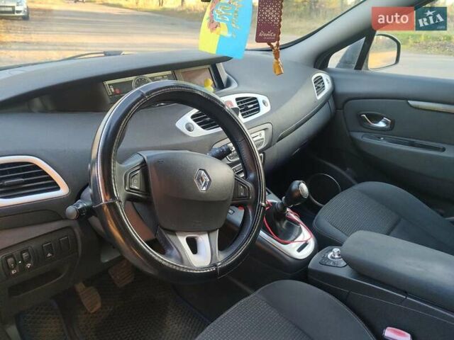 Черный Рено Гранд Сценик, объемом двигателя 1.4 л и пробегом 280 тыс. км за 6500 $, фото 6 на Automoto.ua