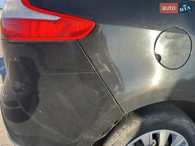 Черный Рено Гранд Сценик, объемом двигателя 1.87 л и пробегом 260 тыс. км за 7200 $, фото 4 на Automoto.ua