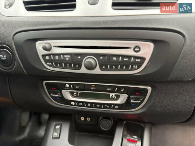 Черный Рено Гранд Сценик, объемом двигателя 1.5 л и пробегом 270 тыс. км за 6250 $, фото 47 на Automoto.ua