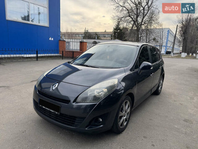 Рено Гранд Сценік 2010 у Полтаві на Automoto.ua Чорний Рено Гранд Сценік, об'ємом двигуна 1.6 л та пробігом 251 тис. км за 7500 $, фото 4 на Automoto.ua