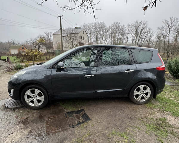 Черный Рено Гранд Сценик, объемом двигателя 1.46 л и пробегом 318 тыс. км за 6550 $, фото 1 на Automoto.ua