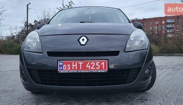 Черный Рено Гранд Сценик, объемом двигателя 1.6 л и пробегом 200 тыс. км за 8350 $, фото 39 на Automoto.ua