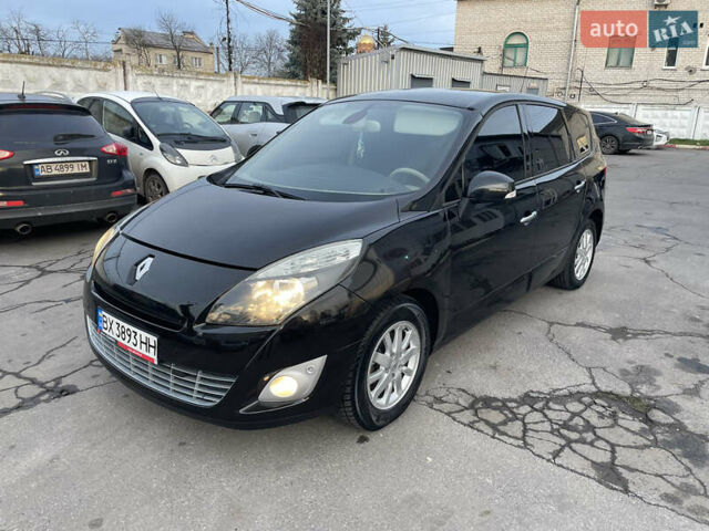 Черный Рено Гранд Сценик, объемом двигателя 1.4 л и пробегом 208 тыс. км за 6000 $, фото 6 на Automoto.ua