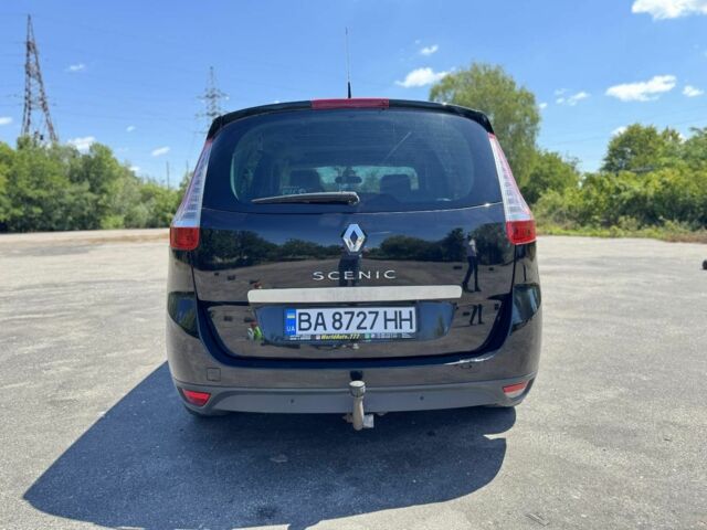 Черный Рено Гранд Сценик, объемом двигателя 2 л и пробегом 158 тыс. км за 9000 $, фото 2 на Automoto.ua