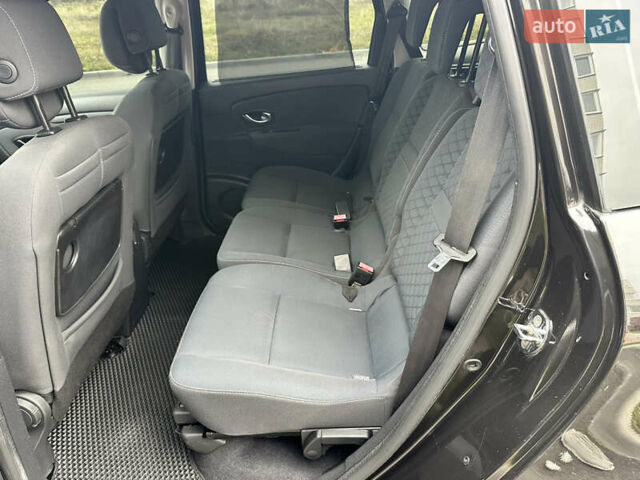 Черный Рено Гранд Сценик, объемом двигателя 1.9 л и пробегом 253 тыс. км за 7999 $, фото 47 на Automoto.ua