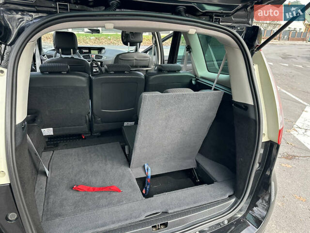 Черный Рено Гранд Сценик, объемом двигателя 2 л и пробегом 232 тыс. км за 8500 $, фото 47 на Automoto.ua