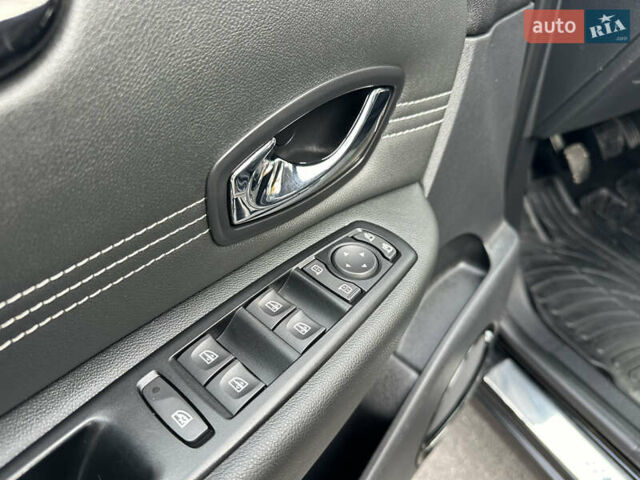 Черный Рено Гранд Сценик, объемом двигателя 2 л и пробегом 232 тыс. км за 8500 $, фото 36 на Automoto.ua