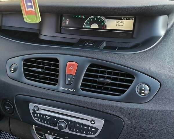 Черный Рено Гранд Сценик, объемом двигателя 1.5 л и пробегом 292 тыс. км за 5999 $, фото 60 на Automoto.ua