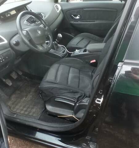 Рено Гранд Сценик 2011 в Киеве на Automoto.ua Черный Рено Гранд Сценик, объемом двигателя 1.5 л и пробегом 378 тыс. км за 6200 $, фото 6 на Automoto.ua