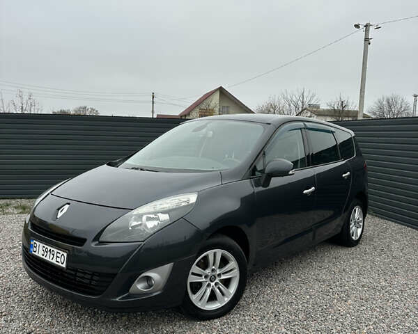 Черный Рено Гранд Сценик, объемом двигателя 1.6 л и пробегом 174 тыс. км за 7450 $, фото 1 на Automoto.ua