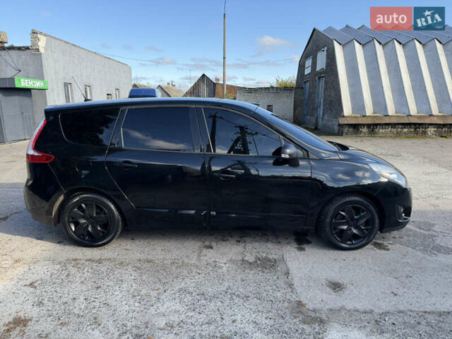 Черный Рено Гранд Сценик, объемом двигателя 1.5 л и пробегом 333 тыс. км за 6100 $, фото 5 на Automoto.ua