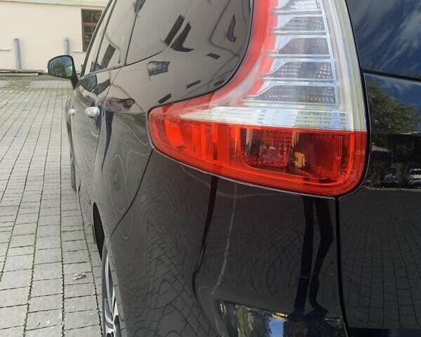 Черный Рено Гранд Сценик, объемом двигателя 1.6 л и пробегом 226 тыс. км за 8300 $, фото 23 на Automoto.ua