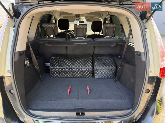 Черный Рено Гранд Сценик, объемом двигателя 1.5 л и пробегом 333 тыс. км за 6100 $, фото 13 на Automoto.ua