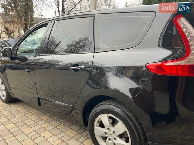 Черный Рено Гранд Сценик, объемом двигателя 1.87 л и пробегом 293 тыс. км за 7200 $, фото 16 на Automoto.ua