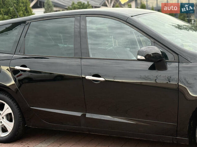 Черный Рено Гранд Сценик, объемом двигателя 1.6 л и пробегом 213 тыс. км за 8250 $, фото 7 на Automoto.ua