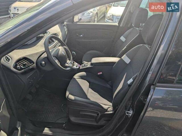 Чорний Рено Гранд Сценік, об'ємом двигуна 1.5 л та пробігом 239 тис. км за 7450 $, фото 24 на Automoto.ua