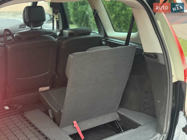 Черный Рено Гранд Сценик, объемом двигателя 1.6 л и пробегом 213 тыс. км за 8250 $, фото 52 на Automoto.ua