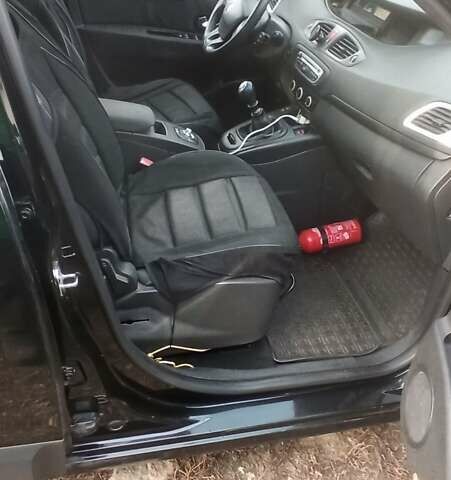 Рено Гранд Сценик 2011 в Киеве на Automoto.ua Черный Рено Гранд Сценик, объемом двигателя 1.5 л и пробегом 378 тыс. км за 6200 $, фото 10 на Automoto.ua