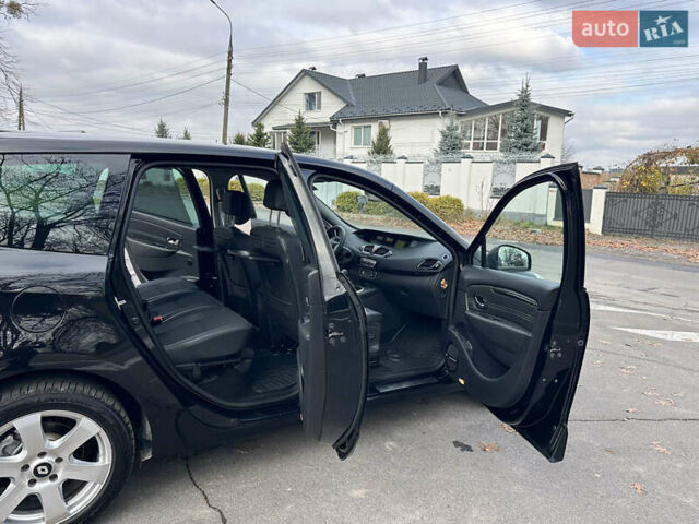 Черный Рено Гранд Сценик, объемом двигателя 2 л и пробегом 232 тыс. км за 8500 $, фото 71 на Automoto.ua