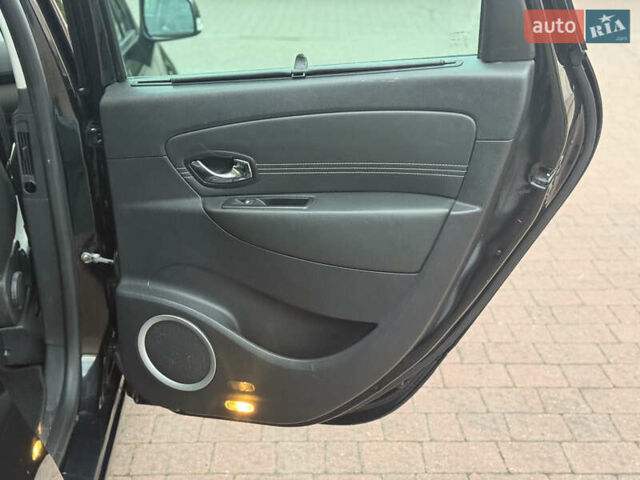Черный Рено Гранд Сценик, объемом двигателя 1.6 л и пробегом 213 тыс. км за 8250 $, фото 42 на Automoto.ua