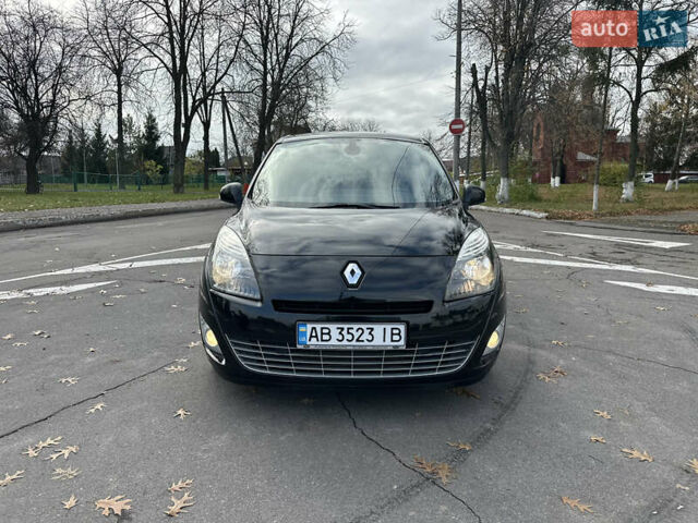 Черный Рено Гранд Сценик, объемом двигателя 2 л и пробегом 232 тыс. км за 8500 $, фото 28 на Automoto.ua