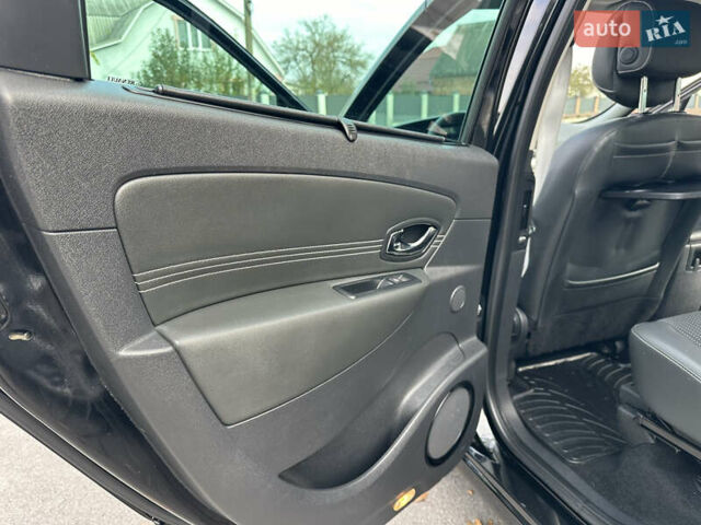 Черный Рено Гранд Сценик, объемом двигателя 2 л и пробегом 232 тыс. км за 8500 $, фото 43 на Automoto.ua