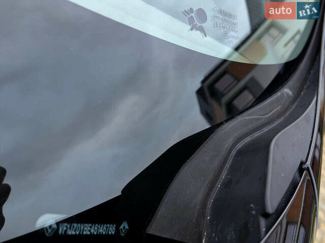 Рено Гранд Сценик 2011 в Луцке на Automoto.ua Черный Рено Гранд Сценик, объемом двигателя 2 л и пробегом 219 тыс. км за 9949 $, фото 30 на Automoto.ua