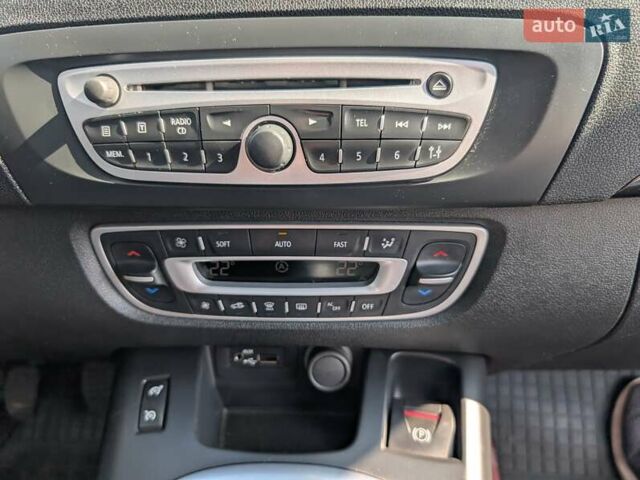 Чорний Рено Гранд Сценік, об'ємом двигуна 1.5 л та пробігом 239 тис. км за 7450 $, фото 45 на Automoto.ua