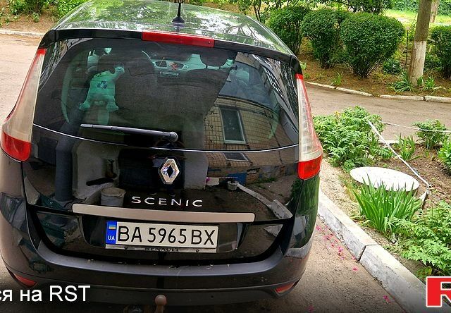 Чорний Рено Гранд Сценік, об'ємом двигуна 1.5 л та пробігом 415 тис. км за 7650 $, фото 5 на Automoto.ua