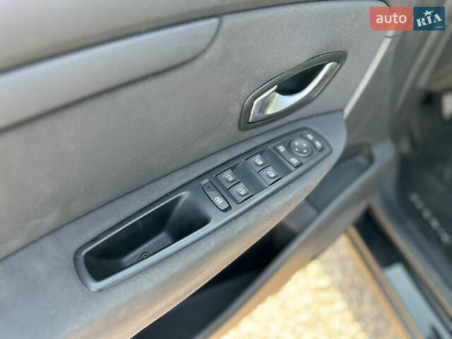 Чорний Рено Гранд Сценік, об'ємом двигуна 1.6 л та пробігом 198 тис. км за 7500 $, фото 14 на Automoto.ua