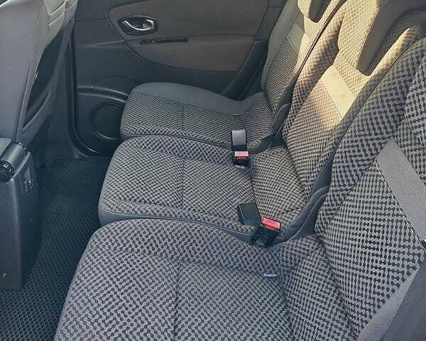 Черный Рено Гранд Сценик, объемом двигателя 1.5 л и пробегом 292 тыс. км за 5999 $, фото 51 на Automoto.ua