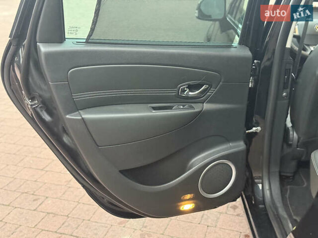 Черный Рено Гранд Сценик, объемом двигателя 1.6 л и пробегом 213 тыс. км за 8250 $, фото 47 на Automoto.ua