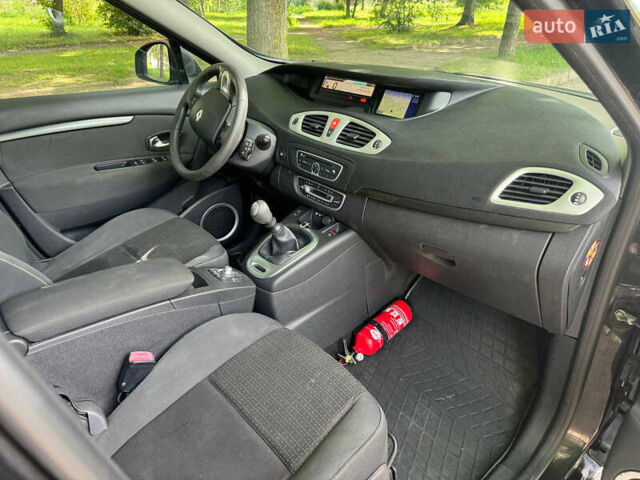 Чорний Рено Гранд Сценік, об'ємом двигуна 1.4 л та пробігом 230 тис. км за 7400 $, фото 8 на Automoto.ua