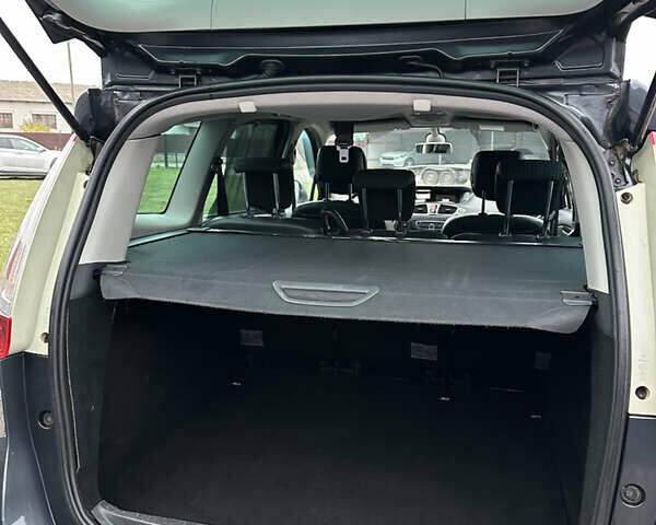 Черный Рено Гранд Сценик, объемом двигателя 1.6 л и пробегом 174 тыс. км за 7450 $, фото 37 на Automoto.ua