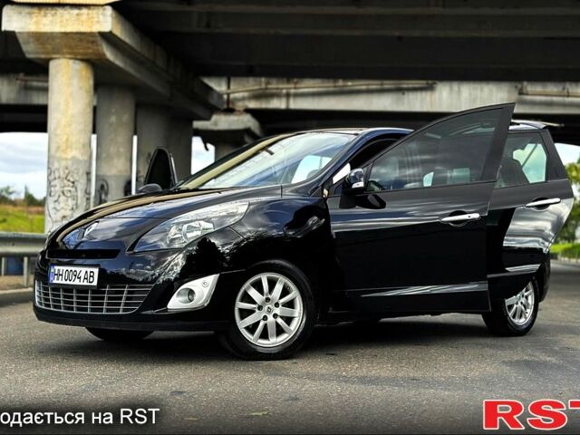 Черный Рено Гранд Сценик, объемом двигателя 1.6 л и пробегом 244 тыс. км за 8200 $, фото 2 на Automoto.ua