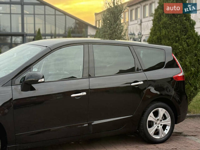 Черный Рено Гранд Сценик, объемом двигателя 1.6 л и пробегом 213 тыс. км за 8250 $, фото 23 на Automoto.ua