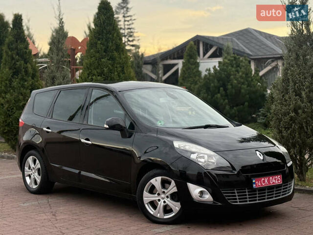 Черный Рено Гранд Сценик, объемом двигателя 1.6 л и пробегом 213 тыс. км за 8250 $, фото 8 на Automoto.ua