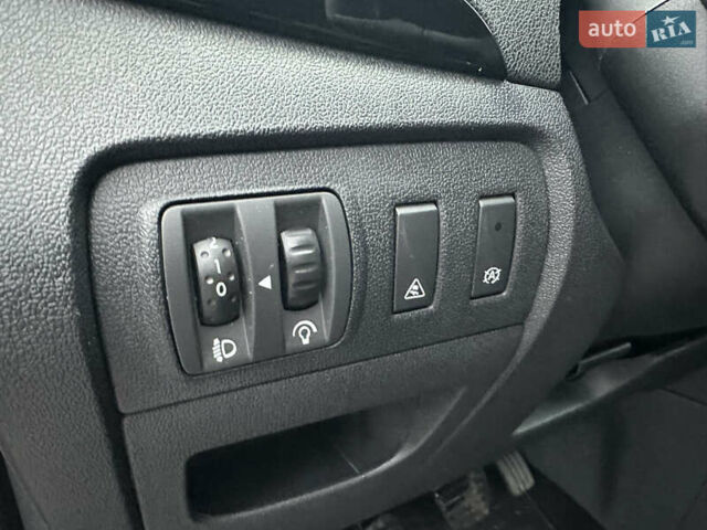 Черный Рено Гранд Сценик, объемом двигателя 1.6 л и пробегом 174 тыс. км за 7450 $, фото 33 на Automoto.ua