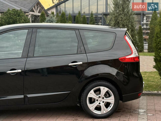Черный Рено Гранд Сценик, объемом двигателя 1.6 л и пробегом 213 тыс. км за 8250 $, фото 24 на Automoto.ua