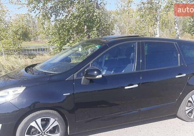 Рено Гранд Сценик 2011 в Харькове на Automoto.ua Черный Рено Гранд Сценик, объемом двигателя 1.4 л и пробегом 260 тыс. км за 9900 $, фото 5 на Automoto.ua