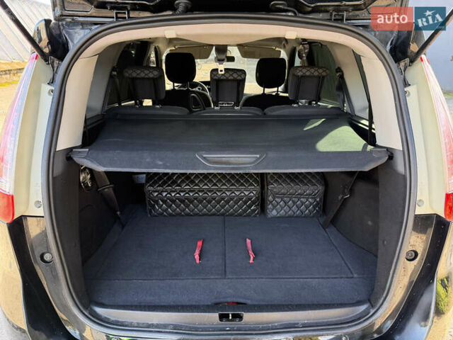 Черный Рено Гранд Сценик, объемом двигателя 1.5 л и пробегом 333 тыс. км за 6100 $, фото 12 на Automoto.ua