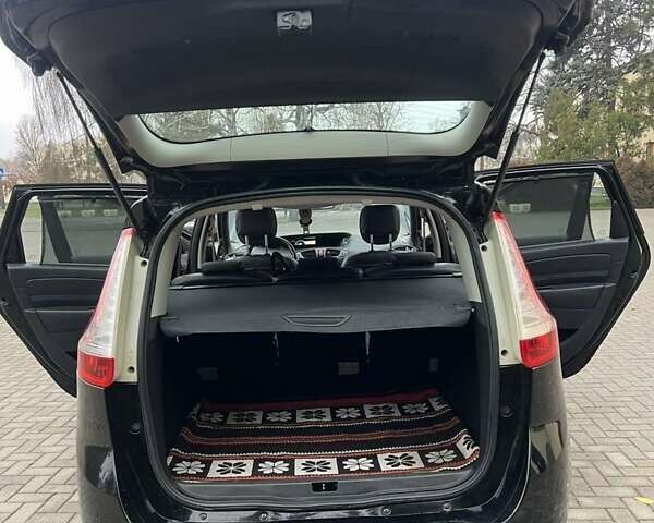 Чорний Рено Гранд Сценік, об'ємом двигуна 1.9 л та пробігом 270 тис. км за 7555 $, фото 6 на Automoto.ua